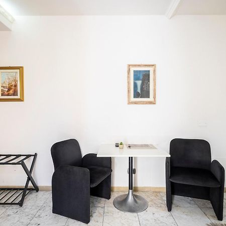 11 Duomo - Monolocale Caratteristico Apartment Florence Exterior photo
