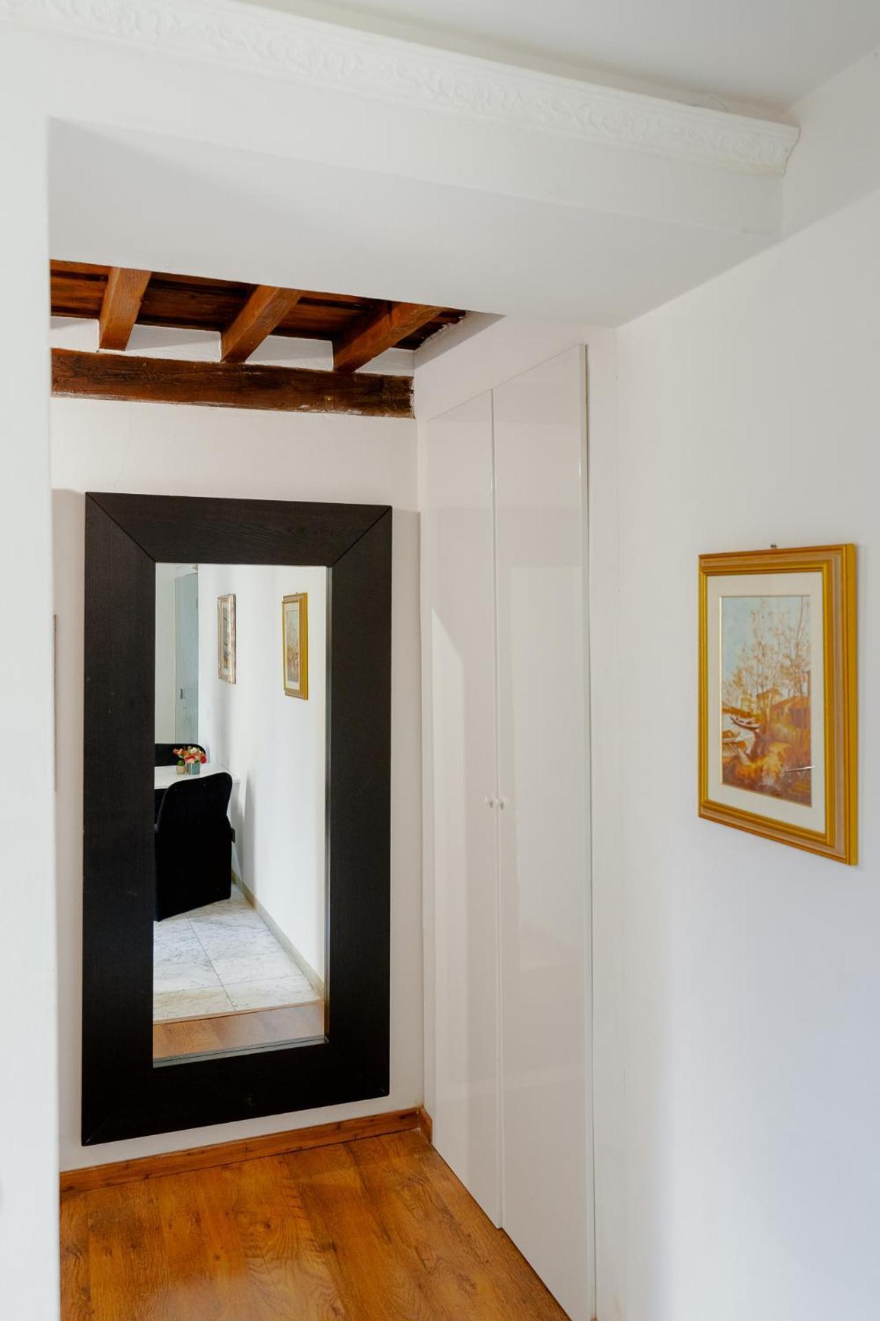 11 Duomo - Monolocale Caratteristico Apartment Florence Exterior photo